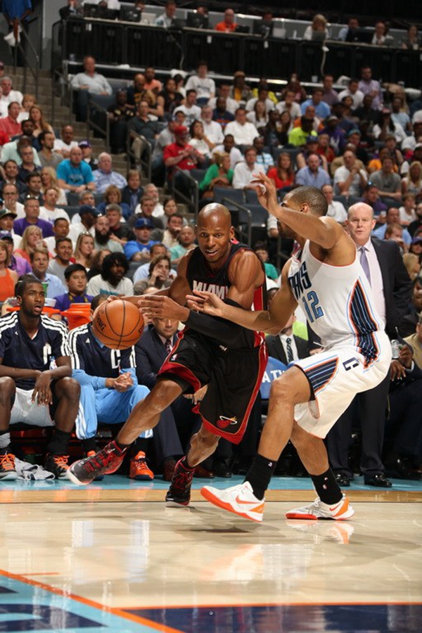 尽管他的传 尽管他的传